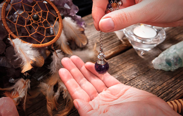 Tout savoir sur le pendule et son utilisation